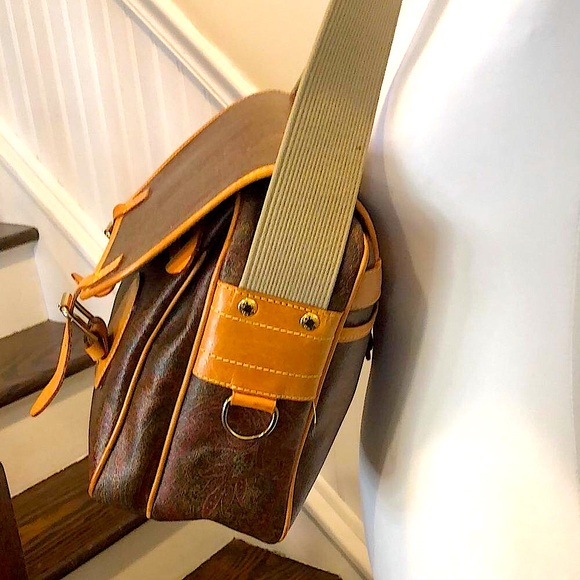 ETRO Red Paisley Crossbody Messenger Shoulder Bag Leather Coated Canvas ITALY - Picture 5 of 17